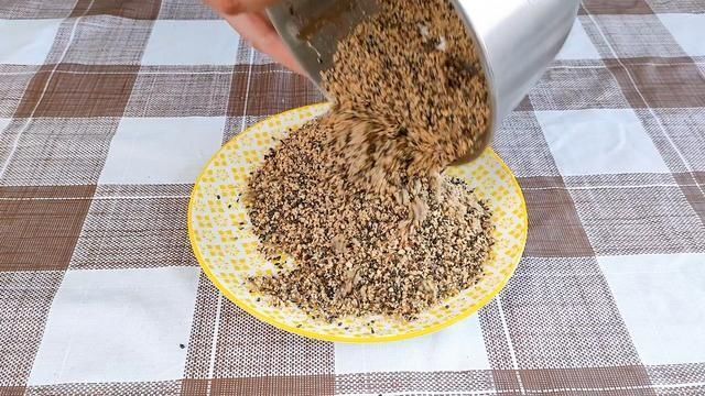 早餐不用再起早了,教你玉米面好吃做法,做一次可以吃一个月