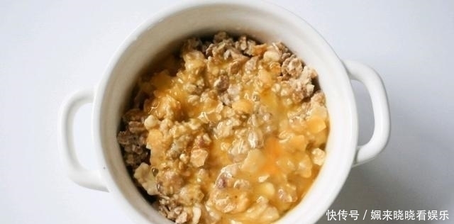燕麦|减肥早餐这样吃,无油无糖低热量,好吃不馋嘴,常吃体重蹭蹭降