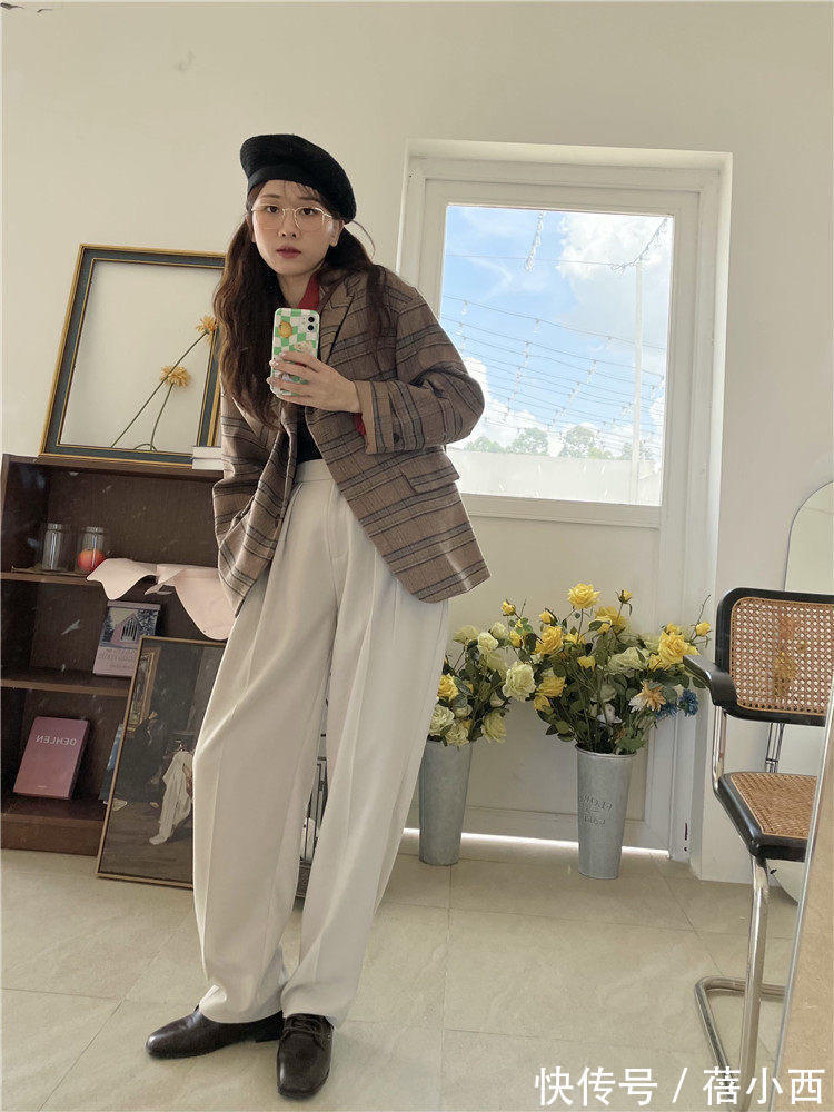 西装外套|“西装”才是永不过时的秋季单品,get这些穿衣技巧,谁穿谁时髦