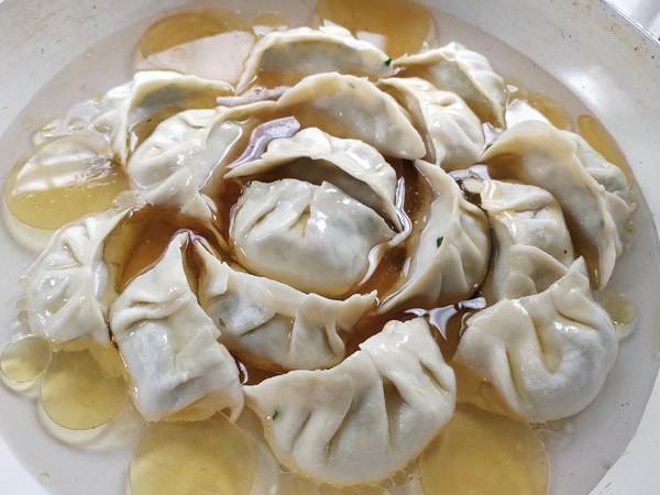 国外|80后夫妻在英国卖小吃,日收入5千元,网友:我也去国外卖小吃