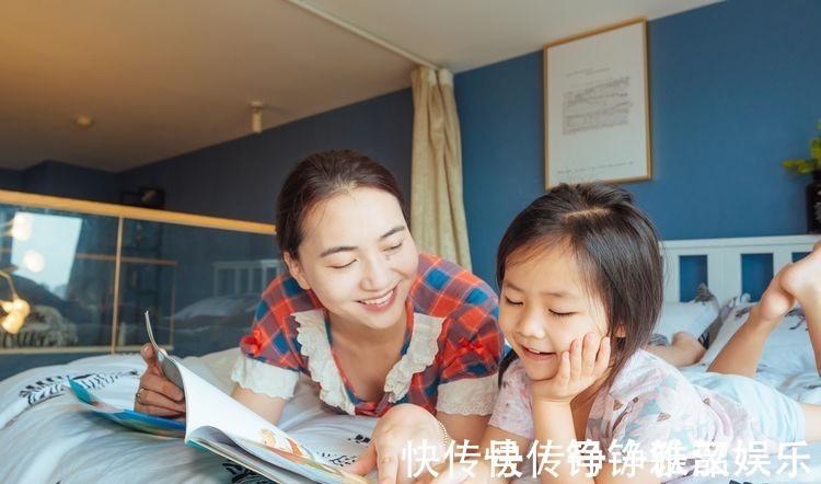 刷牙|娃睡前一小时,家长做到“4坚持3避免”,让孩子聪明自信长更高