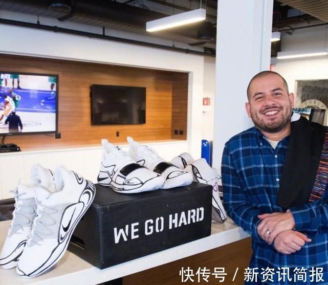KT5 二次元配色还是鸳鸯款,这双KT5配色可以!心意足够,但有点过时!