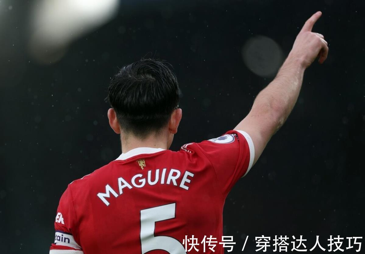 曼联|疯狂一战!4-2!朗尼克神换人,替补神兵拯救曼联,C罗彻底哑火