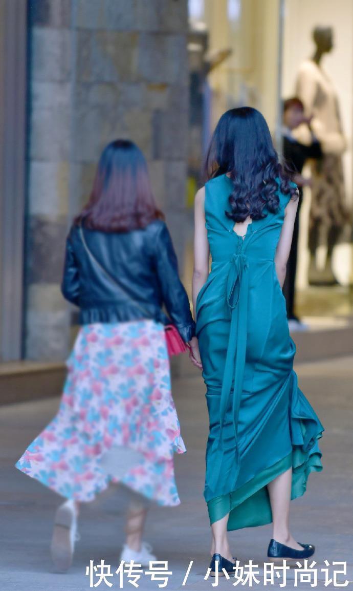 女性|小姐姐身穿的绿色大长裙,给人的感觉太有女人味了