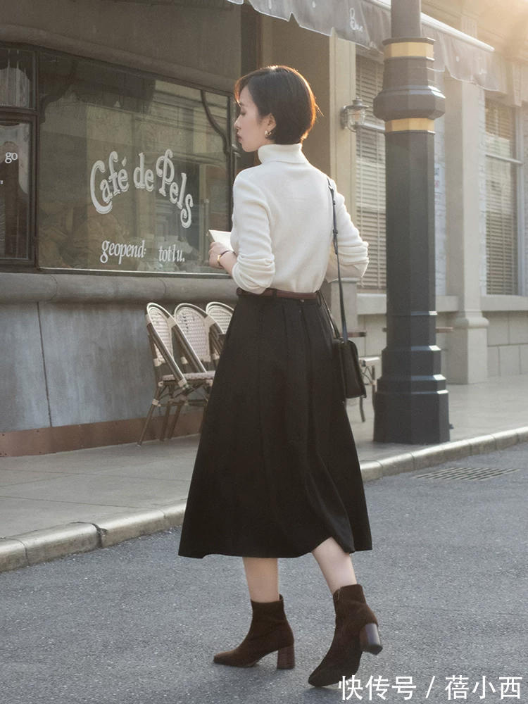 毛衣 40岁左右的女人,一定要有一双“短靴”,穿出毫不费力的高级感