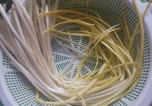 此菜很多人不认识，遇到就别错过，好吃鲜美驱春寒，平安度过春天