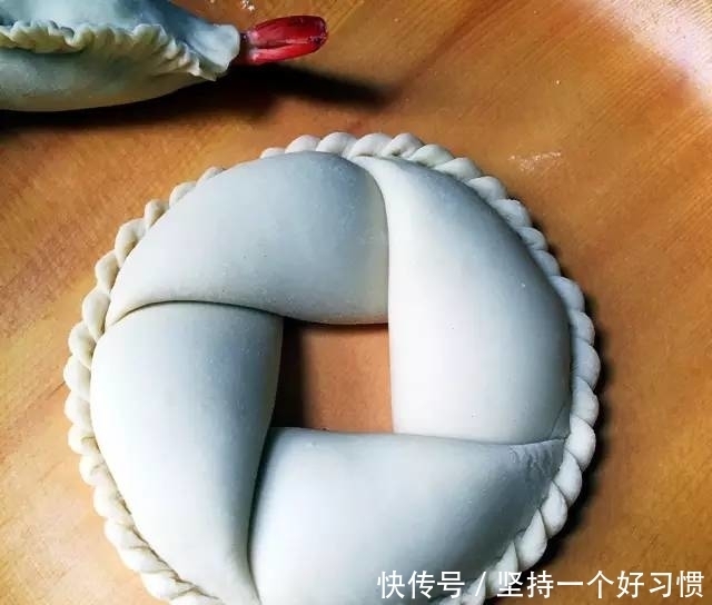 创意|几种饺子的创意包法,看了不忍心吃!