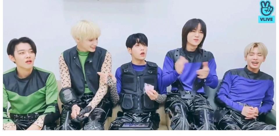 練習生|TXT直播聊ENHYPEN，然竣秀彬：明明練習生時很親，怎么突然變尷尬