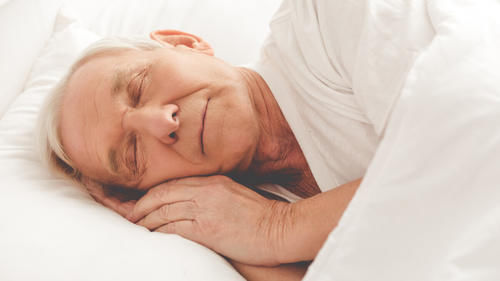 睡眠质量|45到60岁,是影响寿命的关键期,不管男女,尽量养成6个养生习惯