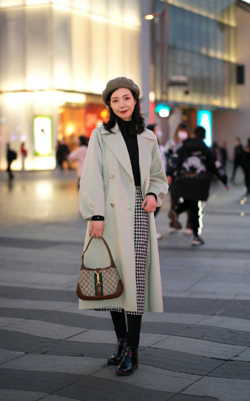 裙子＋裤子＝今春王炸cp，新潮、前卫又时髦，值得借鉴