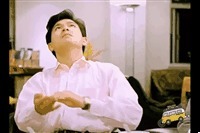 |搞笑GIF：看到妹子这个场景，真是感觉活得还不如一面墙啊