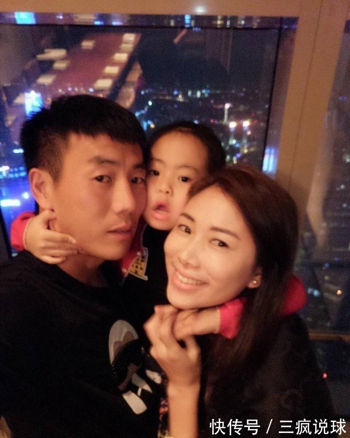 国足|中国男足运动员5大“富豪娇妻”:个个家缠万贯,个个美若天仙
