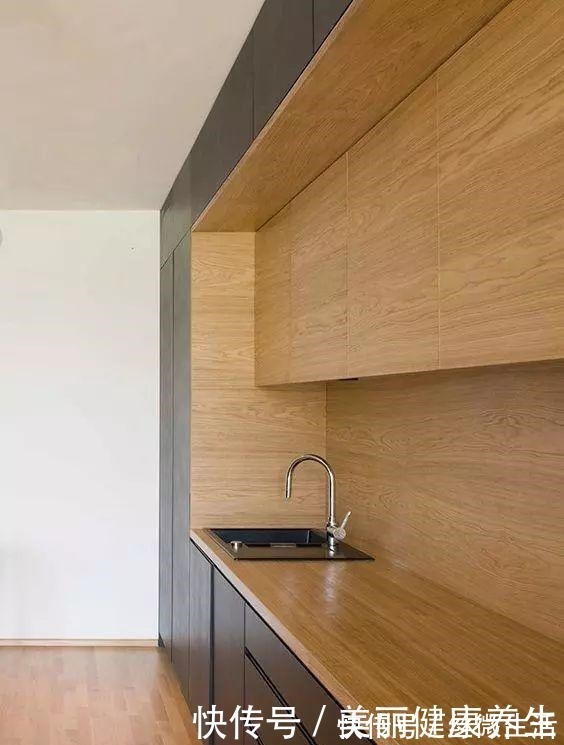 厨房|这招真高明！厨房吊柜还能这样设计，双层内嵌式，实用又美观！