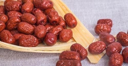 好处|山楂配一宝泡水喝,身体或将收获几大好处,为健康了解下