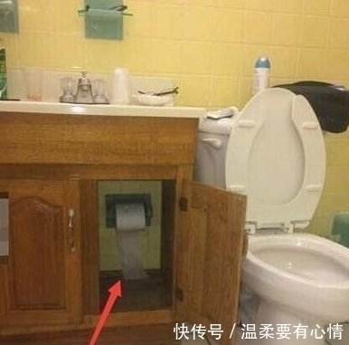 |搞笑GIF:来来来,今天毕业高兴,给大家表演一个后空翻!