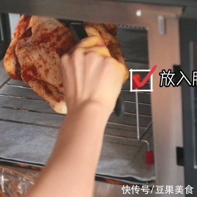 微波炉|健康的烤全鸡自己做！超简单哒！一口下肚，唇齿留香