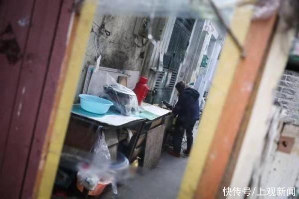 张金荣|旧改了！住在市中心黄金地段的老上海人搬到郊区，过得好吗？