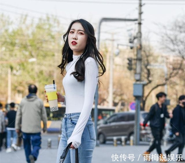 希望造型能变得更加漂亮,少不了精致的穿搭修饰