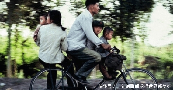 孩子|父母不在了,成家的姐姐不管我,没了父母后“亲姐弟不如远亲”