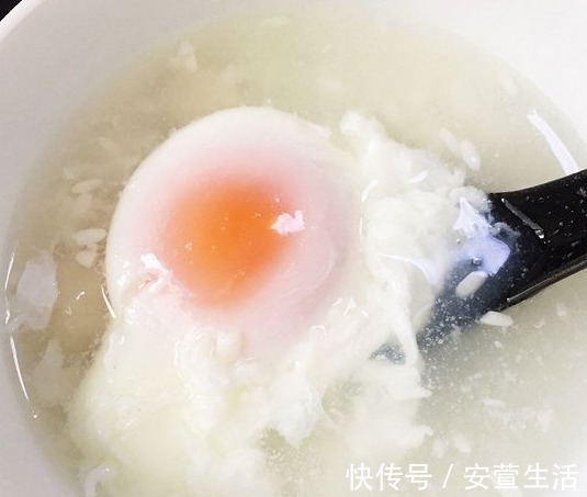 睡眠|鸡蛋和此物一起煮，每天吃一碗，睡眠足了，皮肤光滑水润，不显老