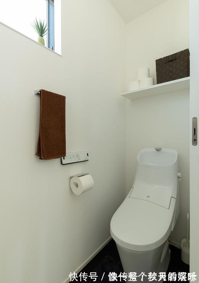 露台|顶楼复式,楼梯装家里占面积又碍事,不如把楼梯口封了挪到露台上