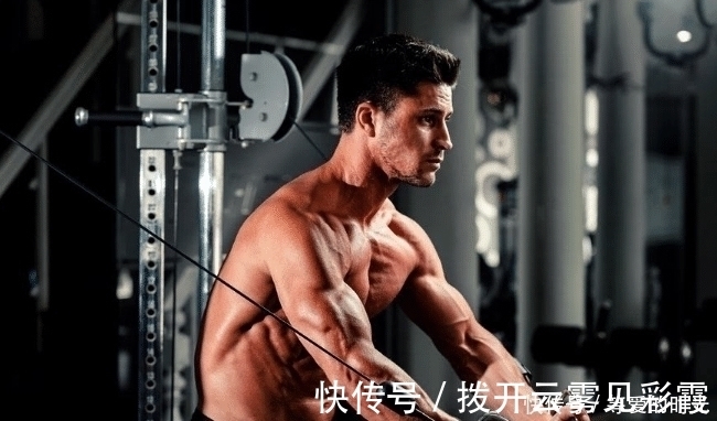高蛋白食物|一点健身基础都没有的普通人,如何用最短时间练成肌肉男