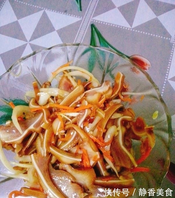 丰泽|猪身上这个部位凉拌,爽口开胃又下酒,荤素搭配营养好,老公爱吃