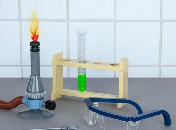 学生时代|用101片颗粒拼出的11化学试验器具!乐高拼搭比赛作品欣赏