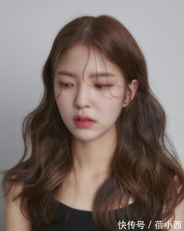 发型|想要变成气质大美女，这3款卷发一定要试试，效果堪比整容！