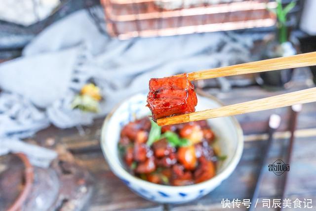 上桌|红烧肉,按黄磊的做法,上桌就被清盘,真好吃!