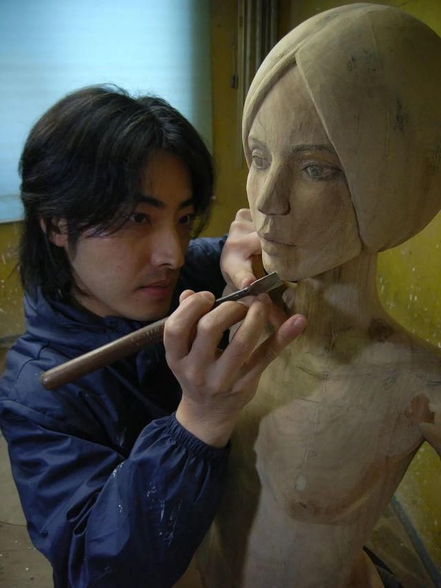 大叔|日本最“叛逆”大叔,将一块木头卖出9w天价火遍全网后,山寨从未放过我