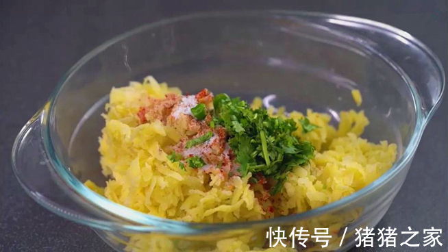 土豆泥|今天又和土豆过不去,切开再说,随意发挥