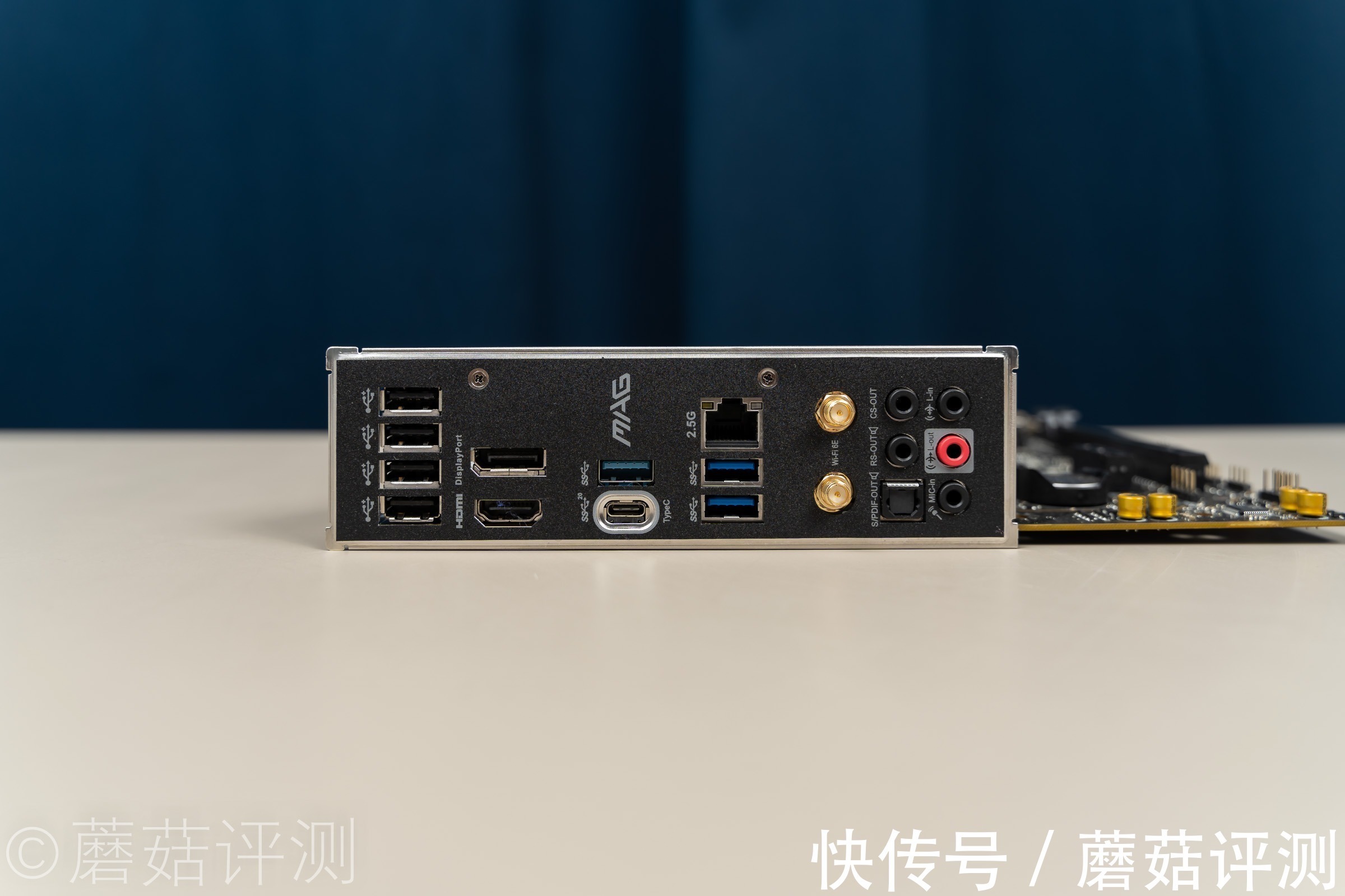 电源|黑白搭配，搭建白色主题机箱、记一次10850K+RTX3070Ti装机