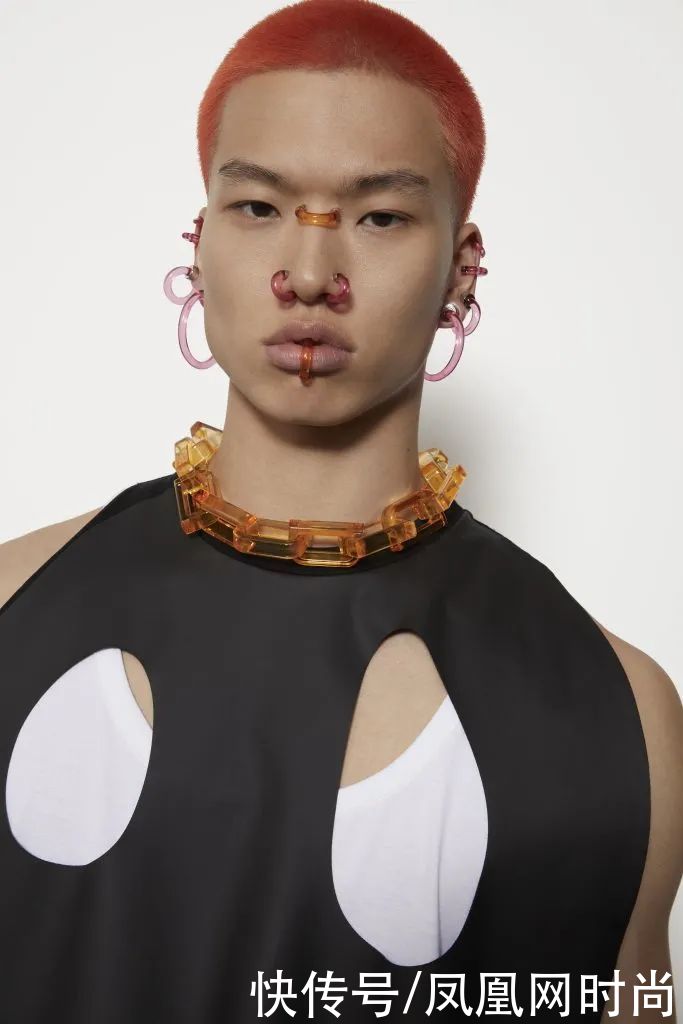 jones|春夏男装周结束 压轴的巴黎心态更年轻