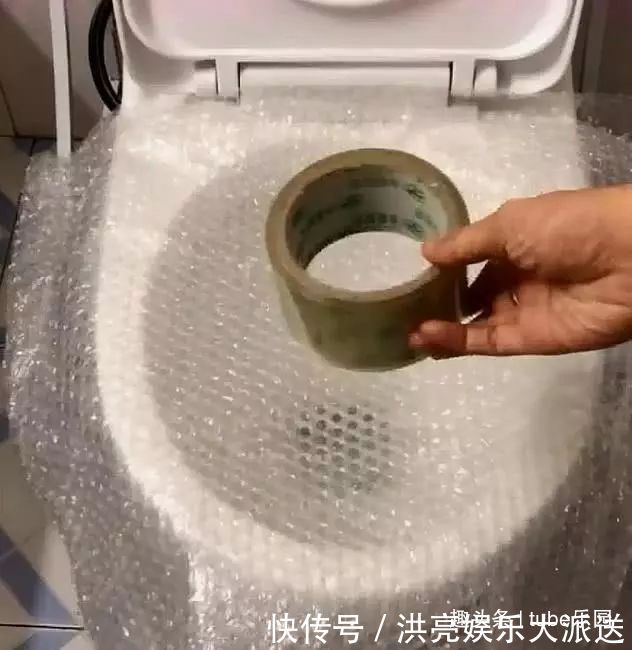 快递|老婆将快递里的“气泡垫”放在厕所里,一年能省上百块,太聪明了