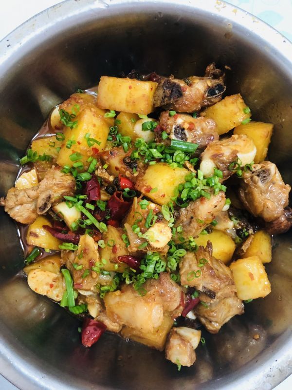 烧土豆|排骨烧土豆