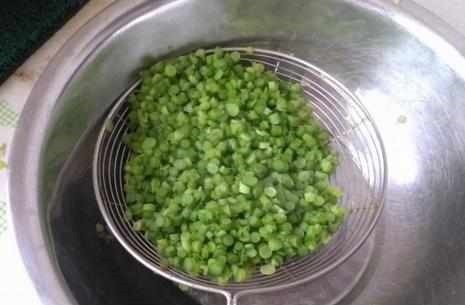 用这种食物包饺子，比韭菜强5倍，主要还是没韭菜那种讨厌的味道