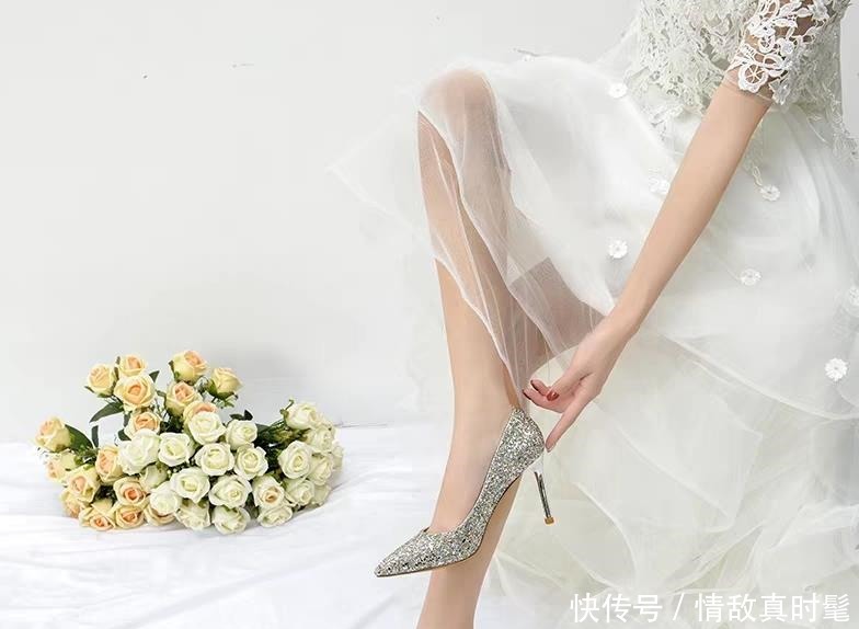 奔三奔四的女人,换上这几双高跟鞋,高雅又时尚!