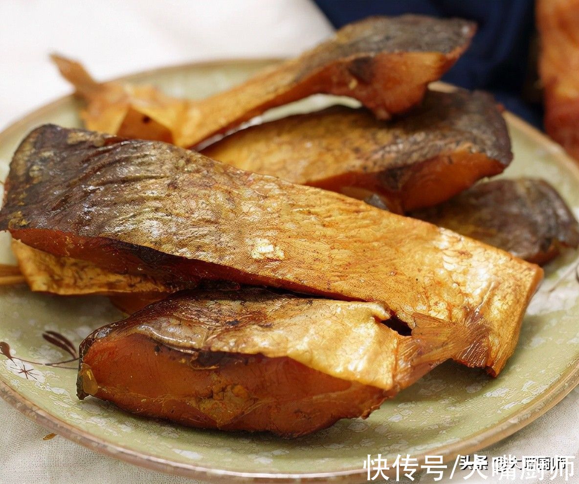 腌腊鱼不能直接抹盐，想要味道香还入味，不霉不臭，这3步不能少