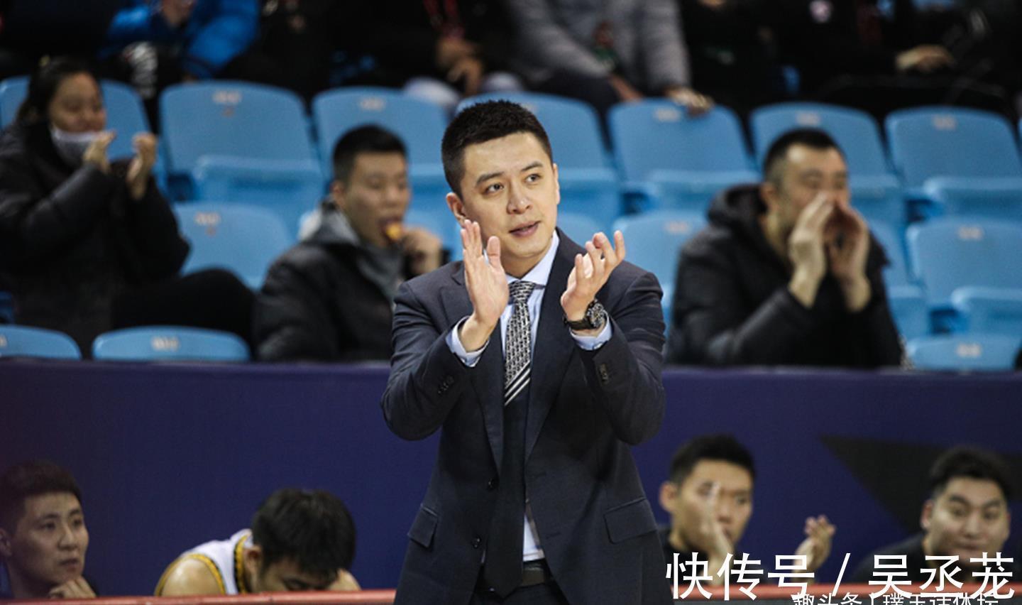 贺希宁|辽篮豪取7连胜,郭艾伦赛后怒喷网友,赵继伟自责反思,杨鸣点评