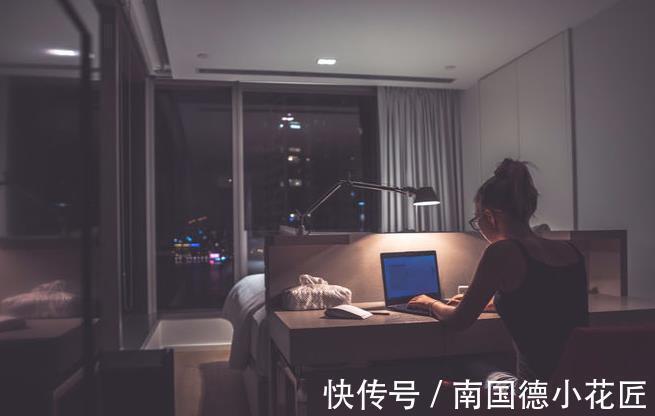 维生素c|早早出现老年斑,提醒:无非4个原因,常吃2物,预防老年斑