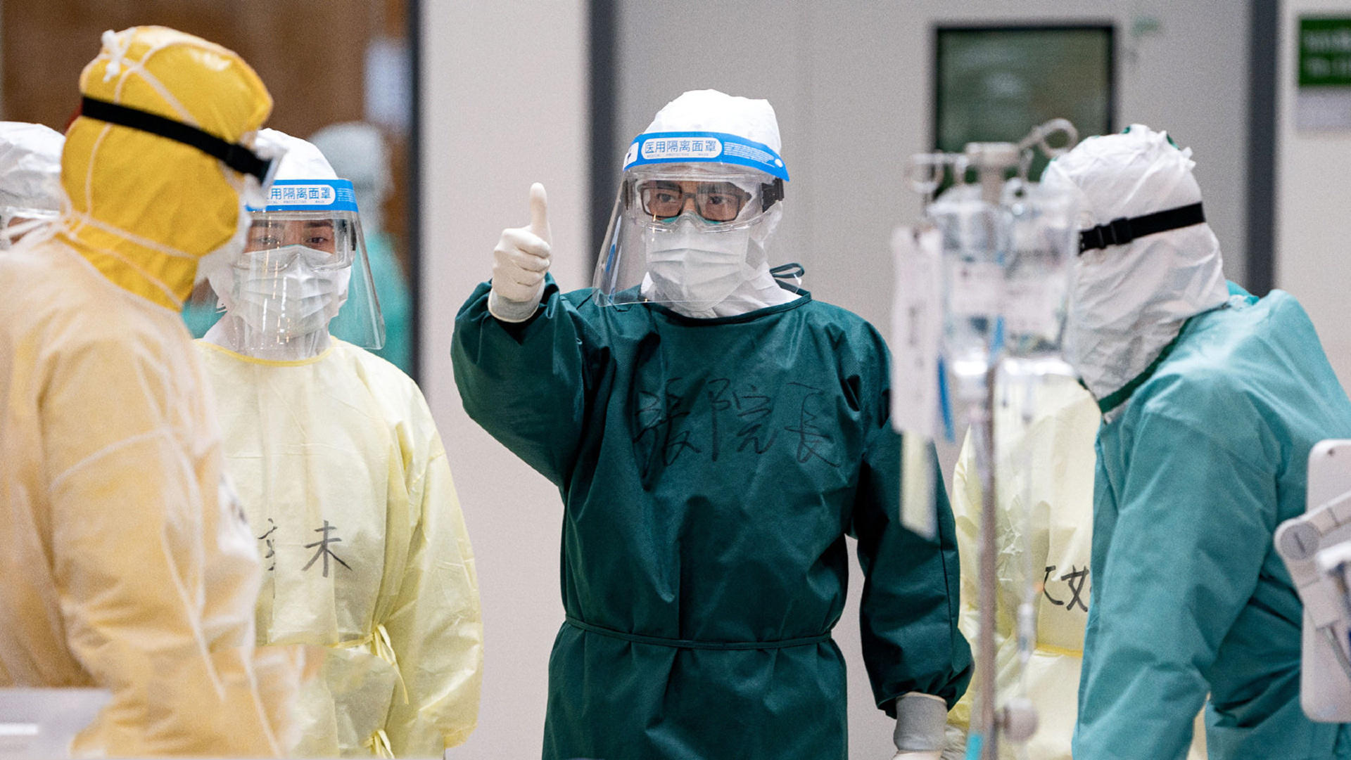 中国医生|《中国医生》的真实故事,孕妇感染新冠肺炎,提前三个月剖腹产