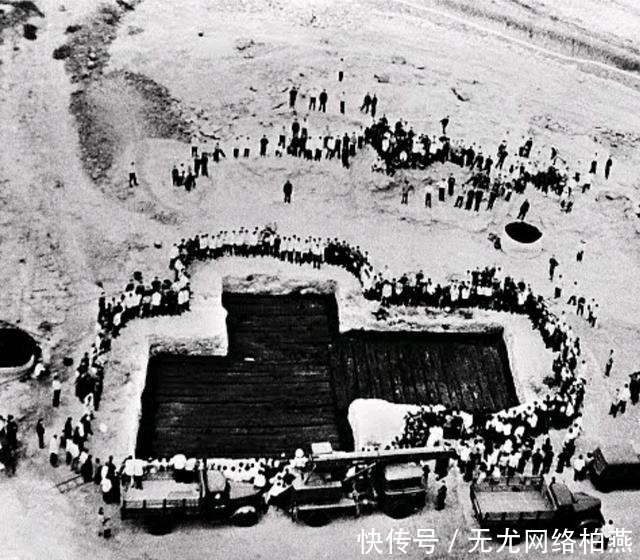 曾侯乙编钟|1978年,一被淹古墓浮出21具棺材,出土文物藏小国生存之道