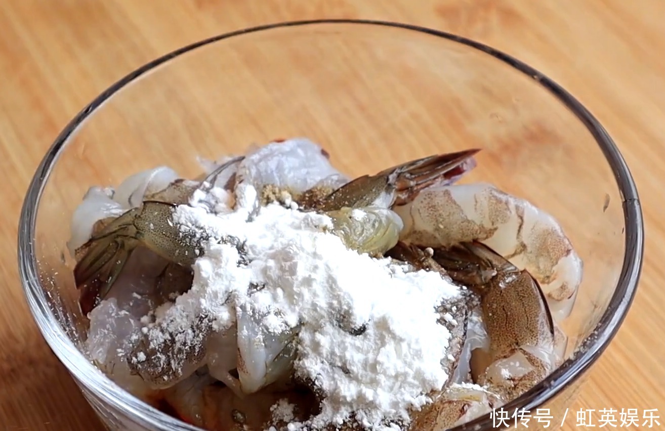 锅贴这样做还是第一次见,鲜香酥脆,营养解馋,有钱不一定买的到