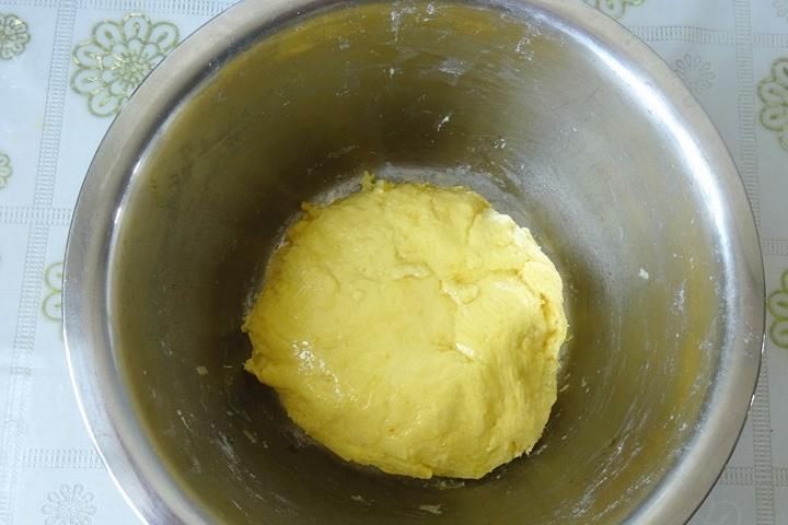 玉米粉|这发糕不用多揉面，团一团就得，比蛋糕还软还香，天天吃都不腻