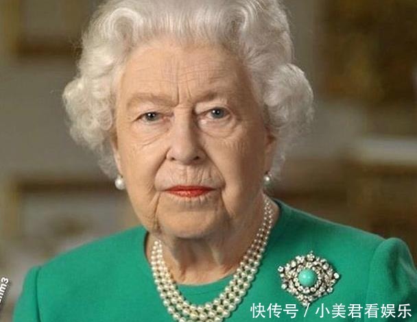 陪伴了英国女王几十年的珍珠项链,不同场合不同美,年轻精致到老