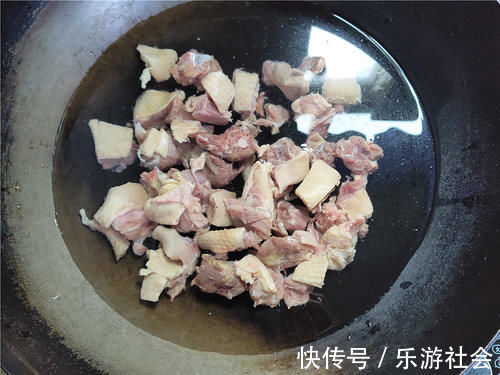 湿气最怕喝“这道汤”，上锅煮一煮，湿气没了，身体也轻松了