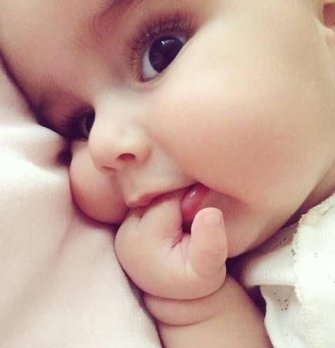 我们平时不叫孩子姓名，叫“宝宝”、“宝贝”好不好？