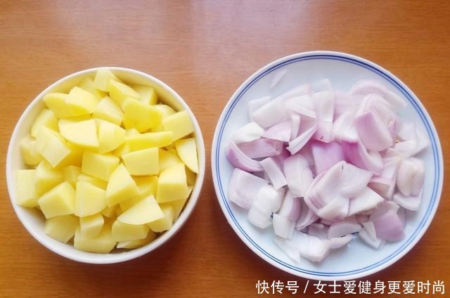  香肉|到了冬天，要常给家人做此菜，鲜香肉嫩好美味，吃完浑身暖乎乎