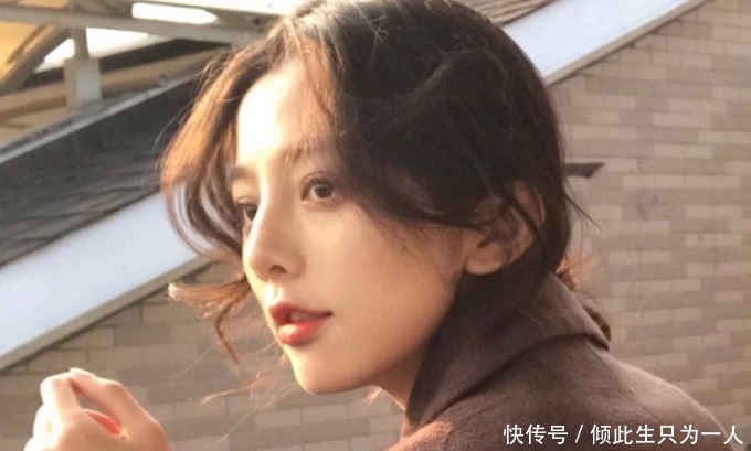 女生是不是“高级脸”,这4个地方一目了然,能占2个颜值就很高